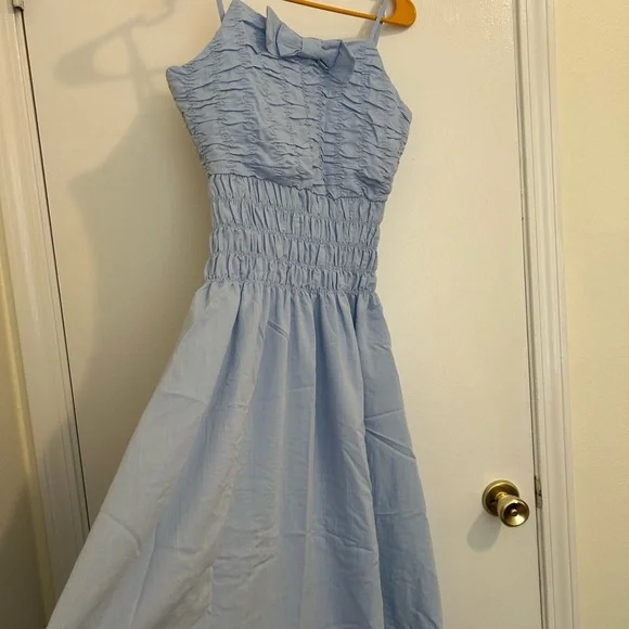 🩵EUC Simple Retro Light Blue Smocked Maxi Dress with Bow Detail size M Vintage - Picture 4 of 15